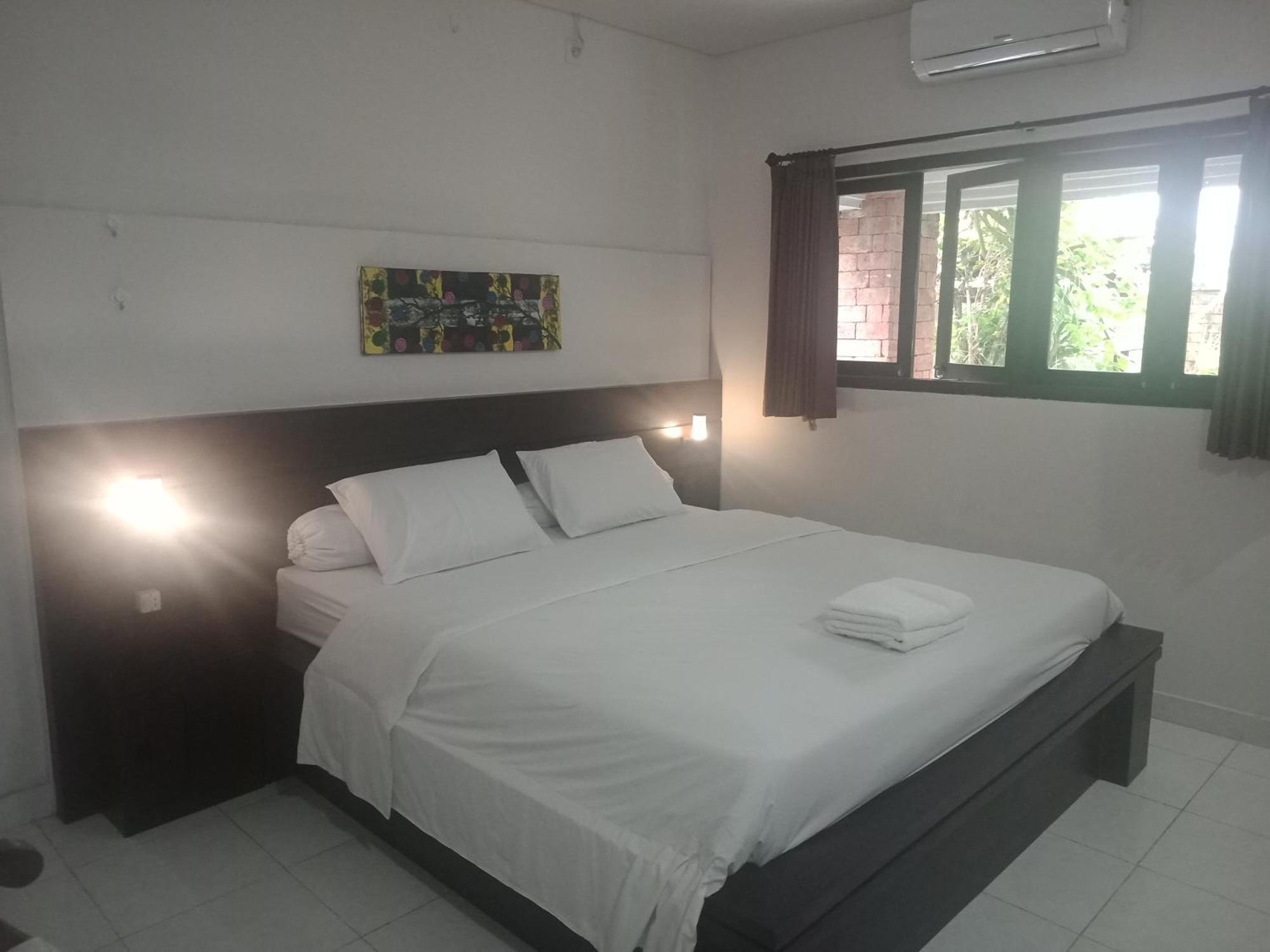 D'Puja Home Stay And Spa นูซาดูอา ภายนอก รูปภาพ