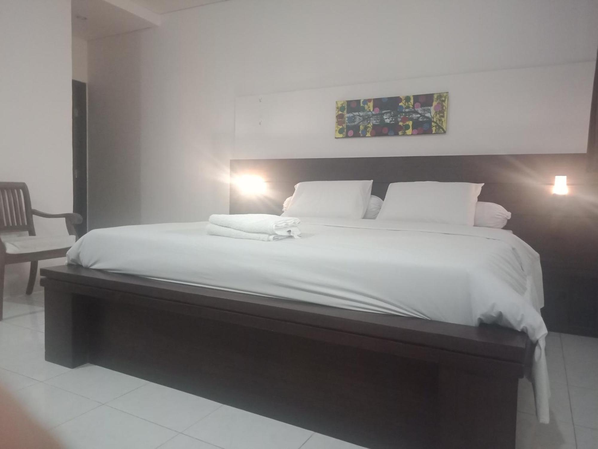 D'Puja Home Stay And Spa นูซาดูอา ภายนอก รูปภาพ