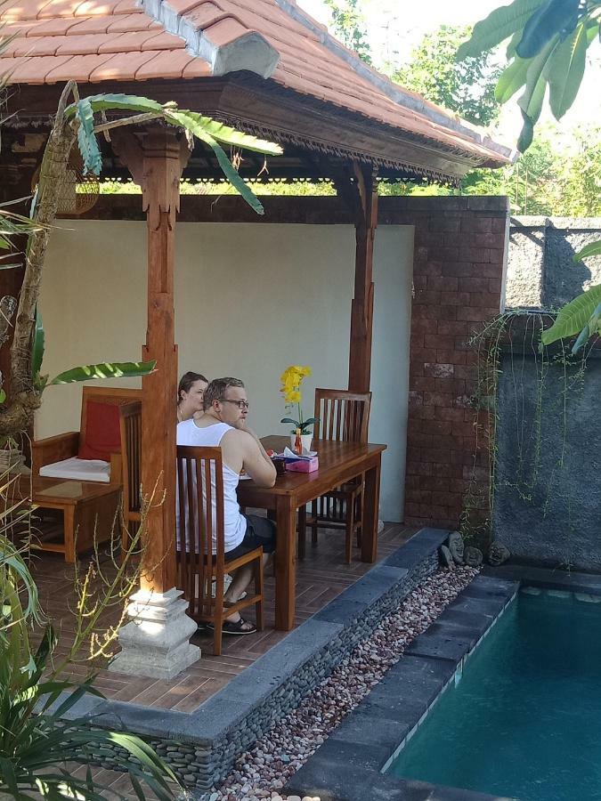 D'Puja Home Stay And Spa นูซาดูอา ภายนอก รูปภาพ