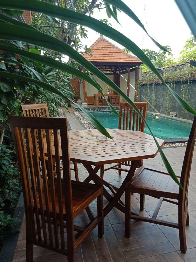 D'Puja Home Stay And Spa นูซาดูอา ภายนอก รูปภาพ